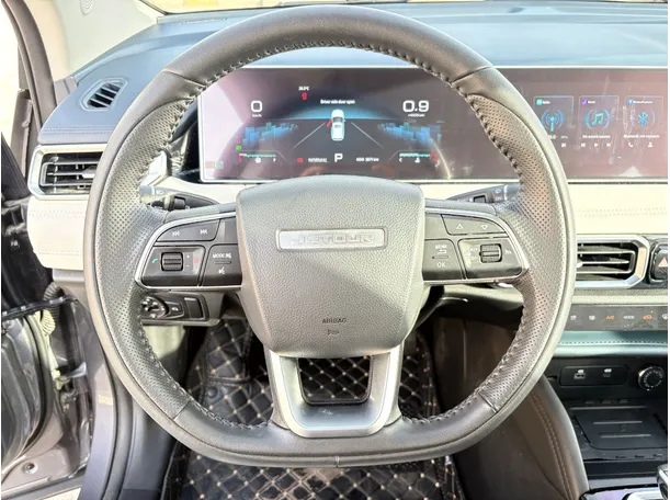 Car image 23