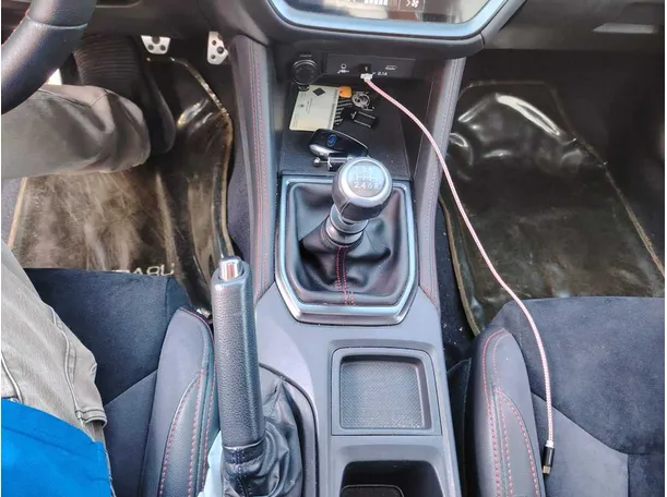 Car image 24