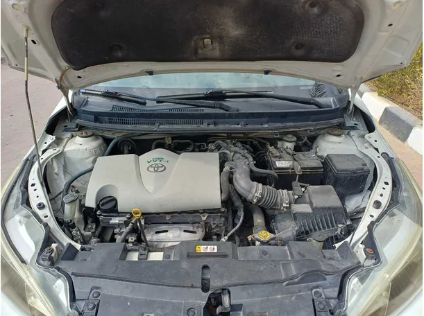 Car image 21