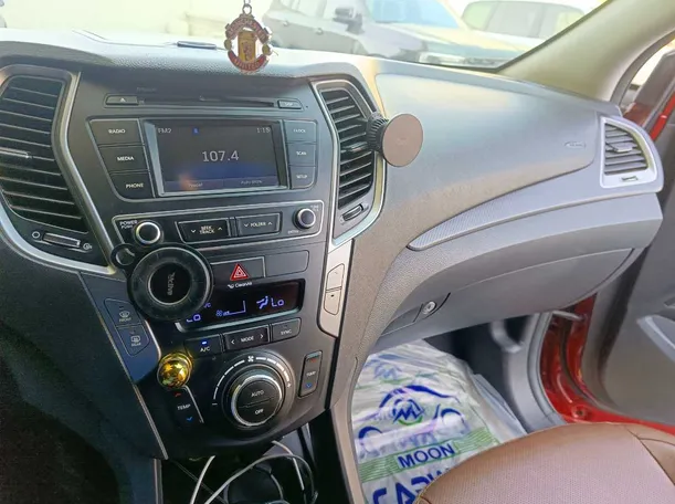 Car image 25
