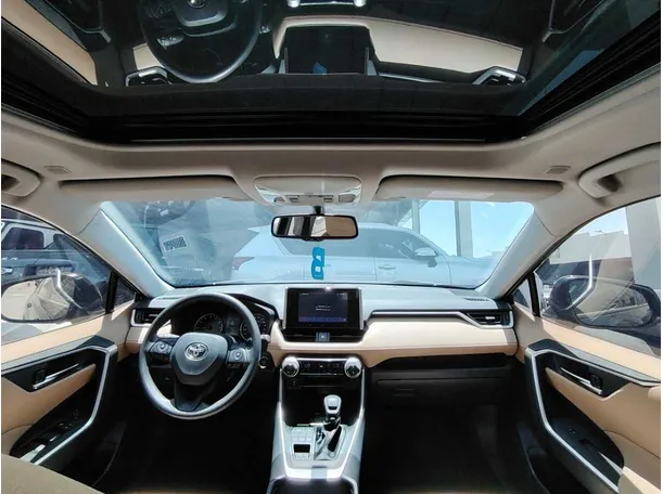 Car image 20