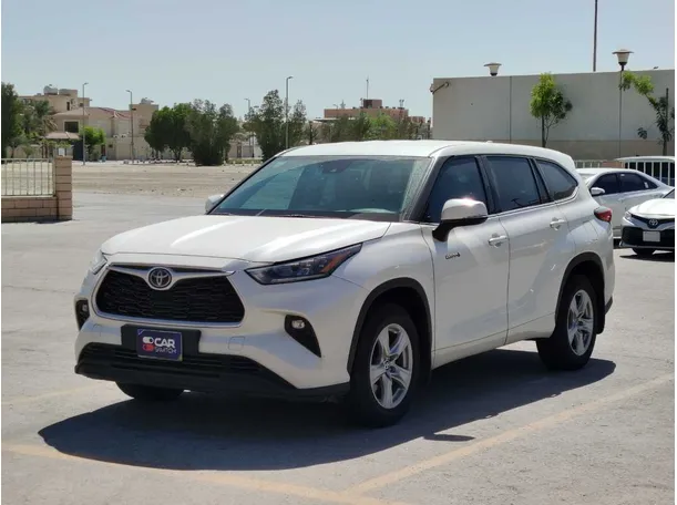 2021 Toyota Highlander in KSA