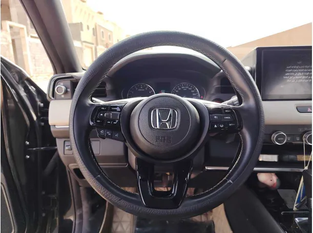 Car image 21