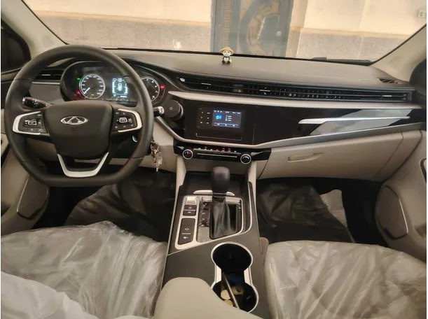 Car image 20