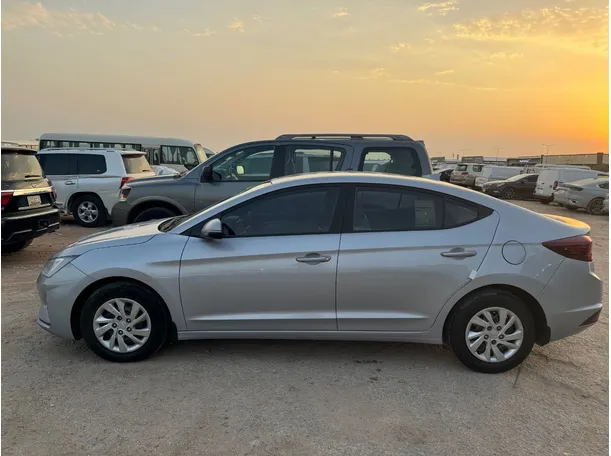 Car image 7