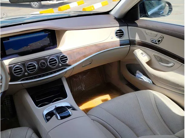 Car image 24