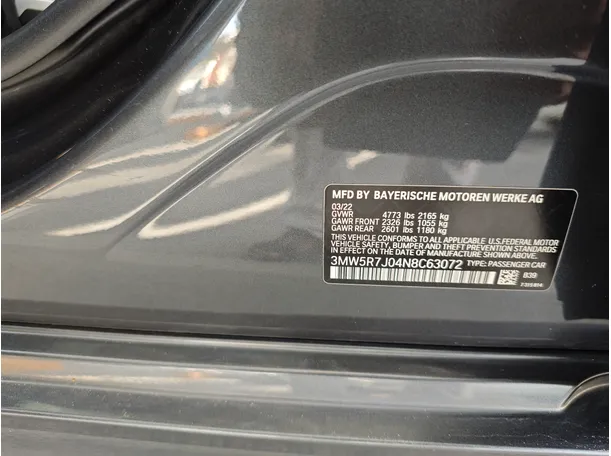 Car image 9