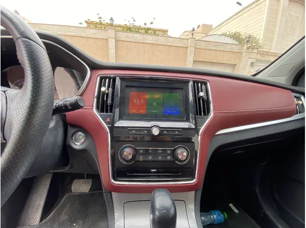Car image 17