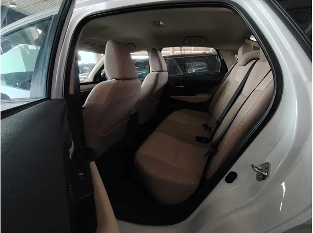 Car image 20