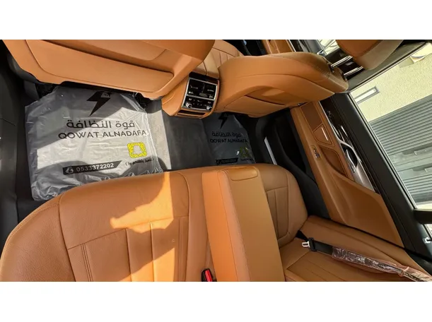 Car image 23