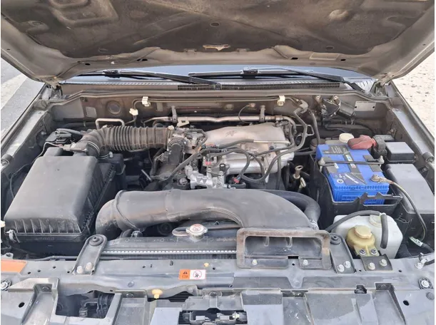 Car image 19