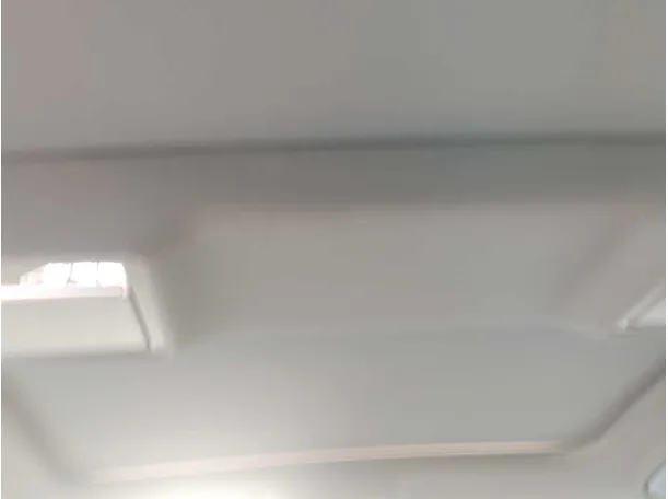 Car image 32