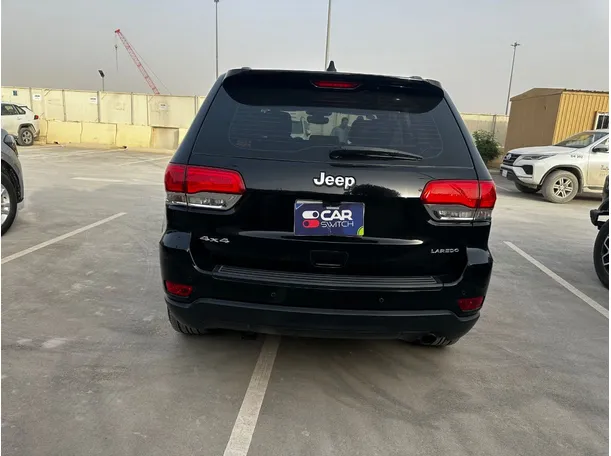 Car image 6