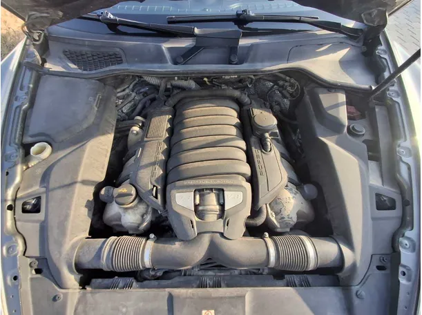 Car image 21