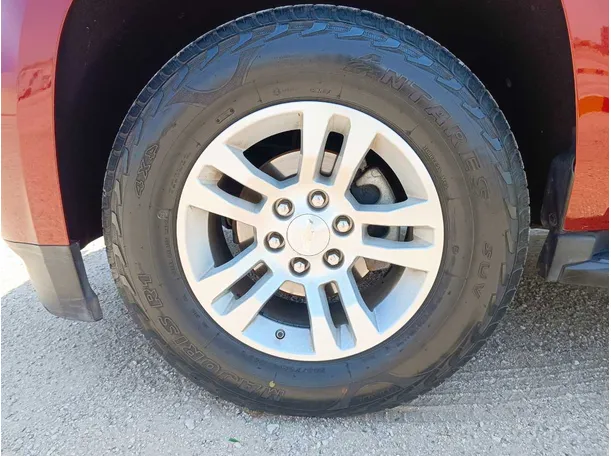 Car image 10