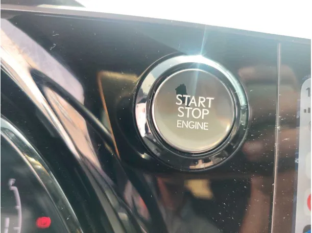 Car image 29