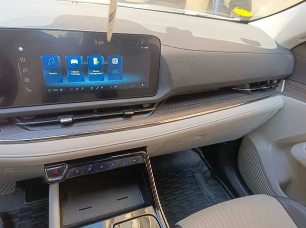 Car image 23