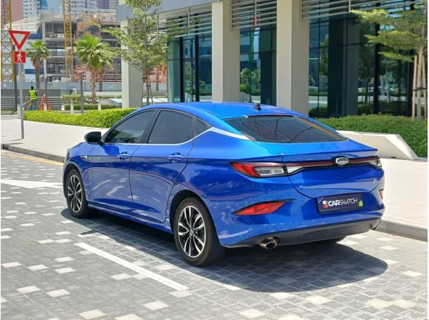 Car image 7