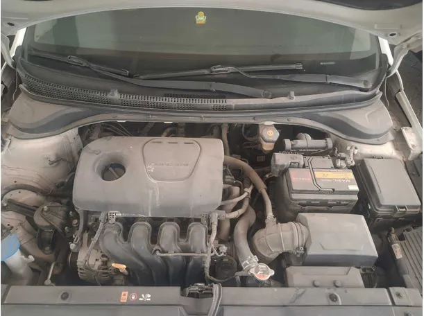 Car image 7