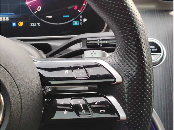 Car image 36