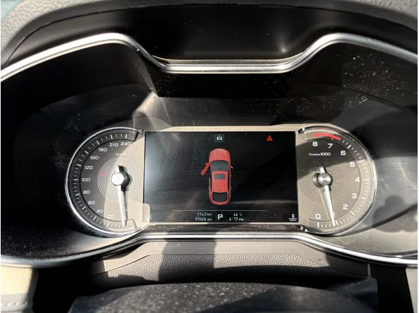 Car image 23