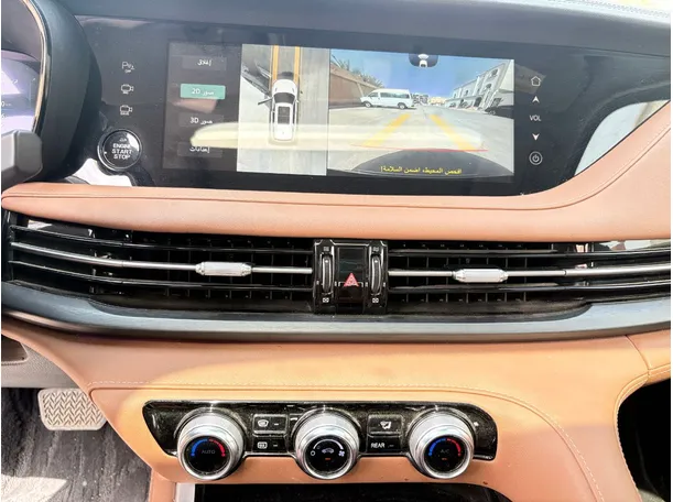 Car image 20