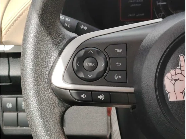 Car image 27