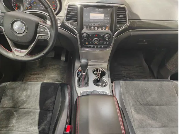 Car image 25