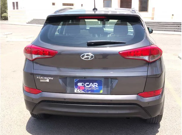 Car image 7