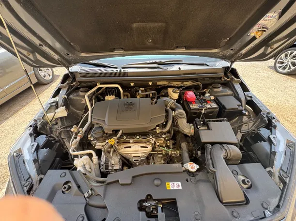 Car image 25