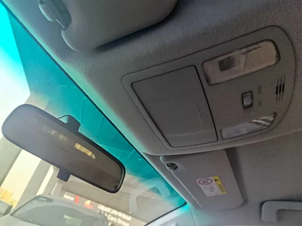 Car image 33