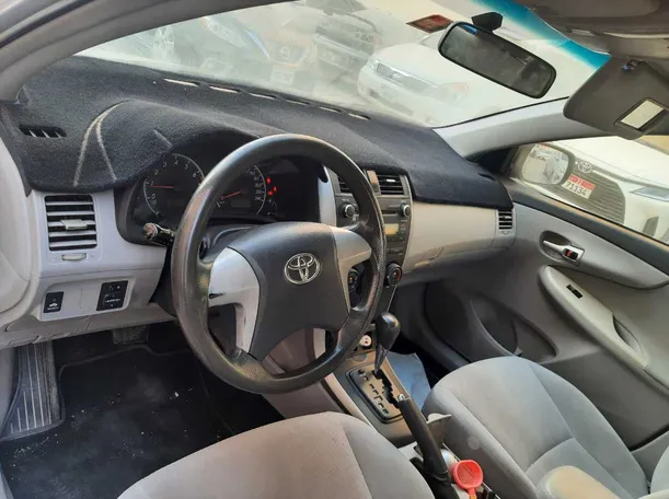 Car image 11