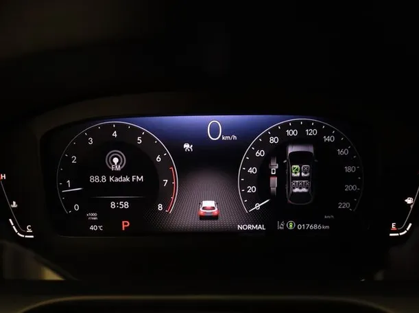 Car image 6