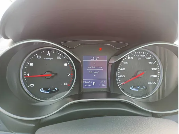 Car image 20