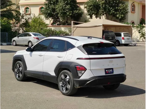 Car image 7