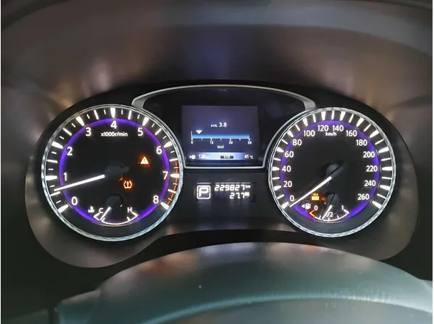 Car image 22