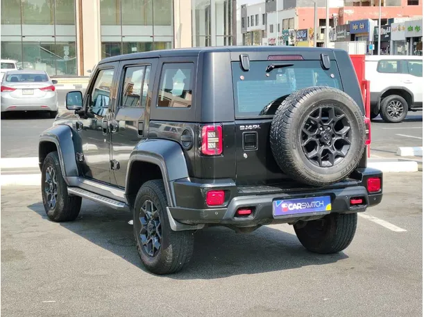 Car image 7