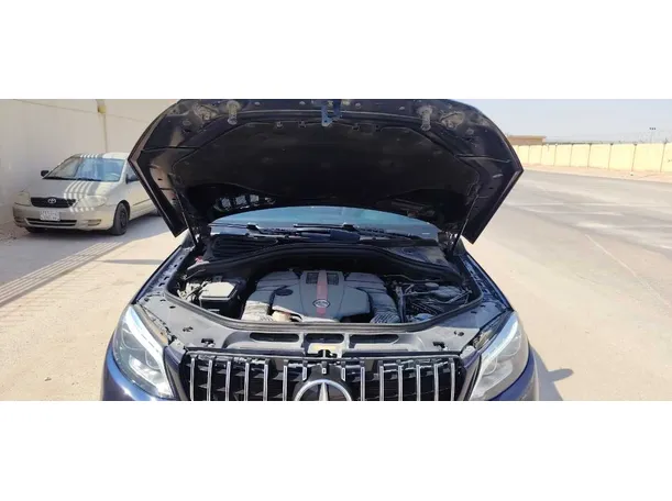 Car image 29