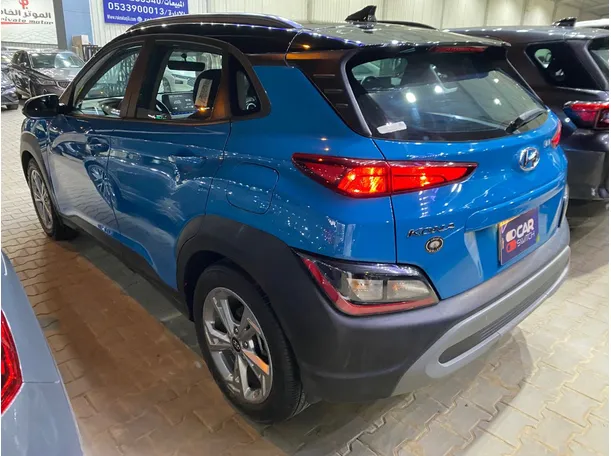Car image 6