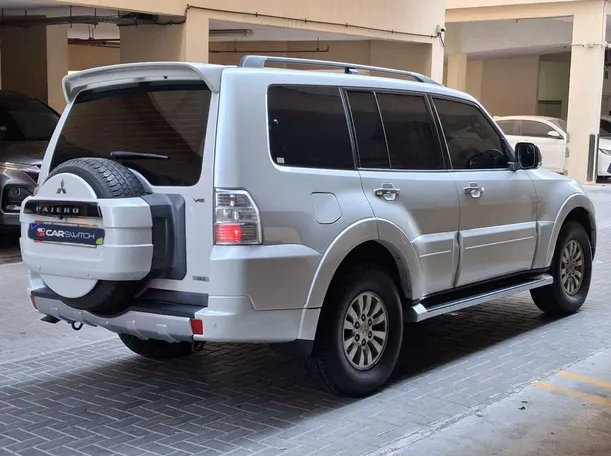 Car image 7