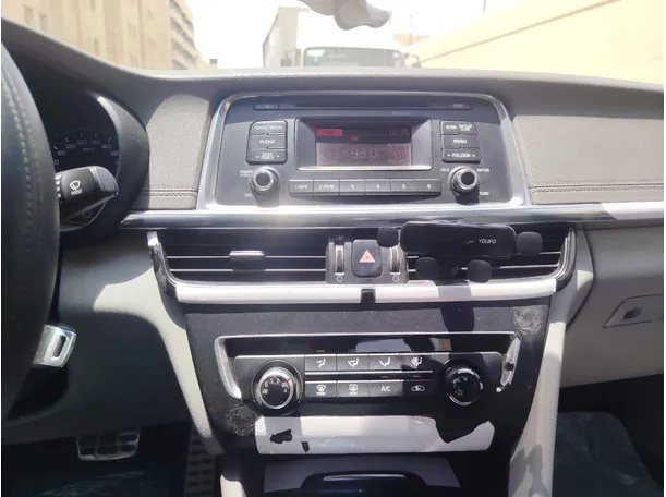 Car image 21