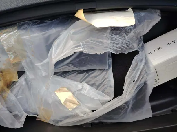 Car image 40