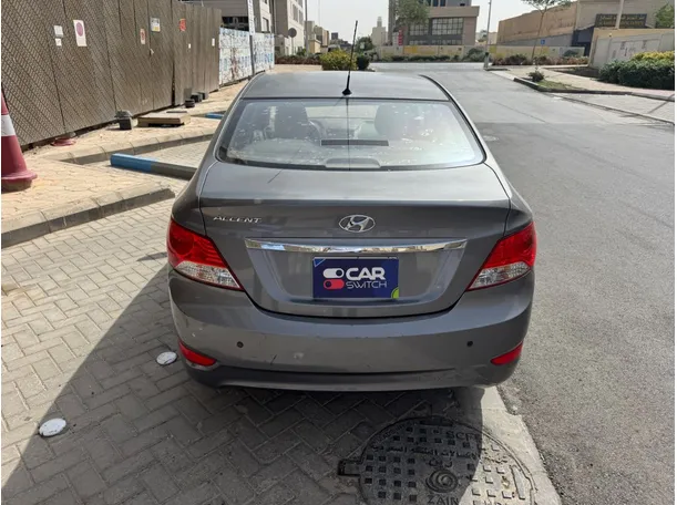 Car image 6