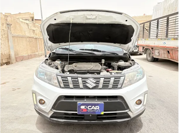 Car image 25