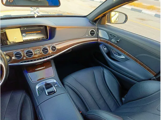 Car image 23