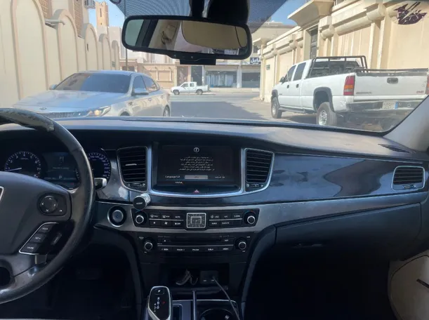 Car image 20