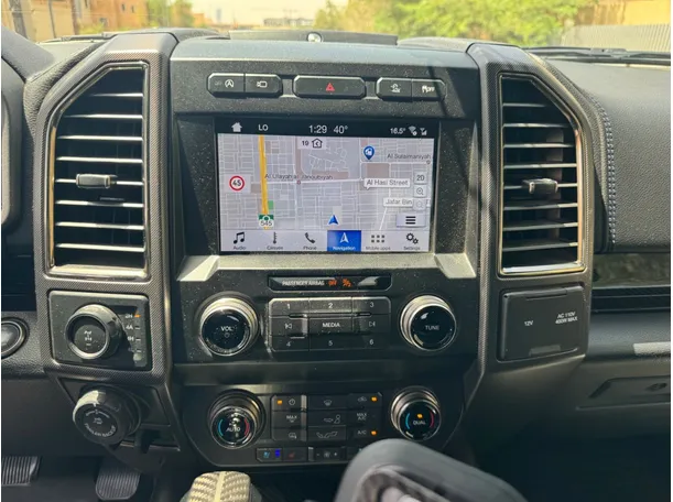 Car image 16