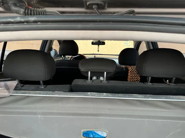 Car image 20