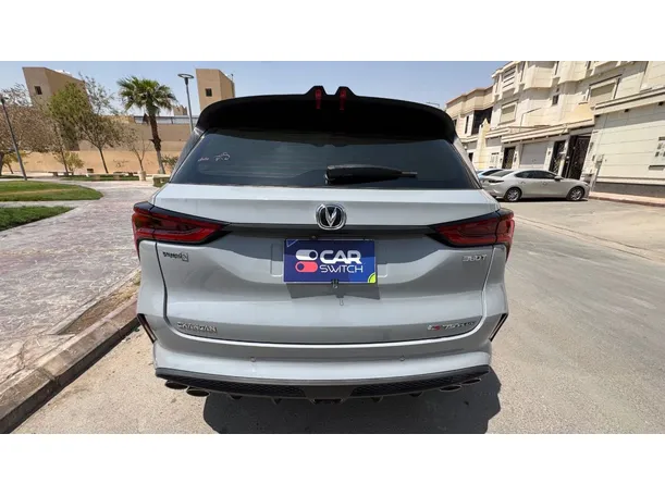 Car image 6