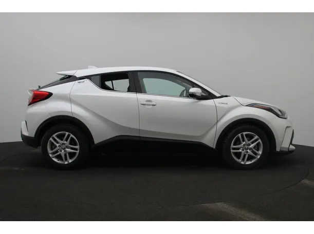 Car image 13